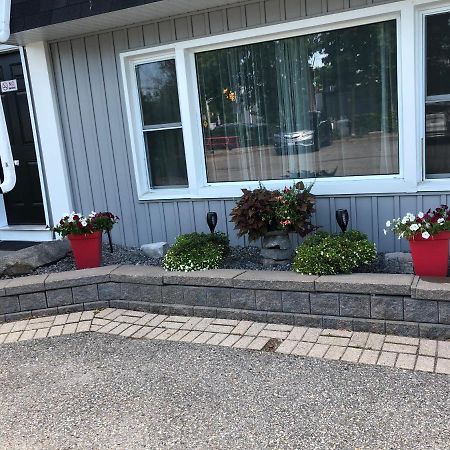 New Rockland Motel Bobcaygeon Экстерьер фото