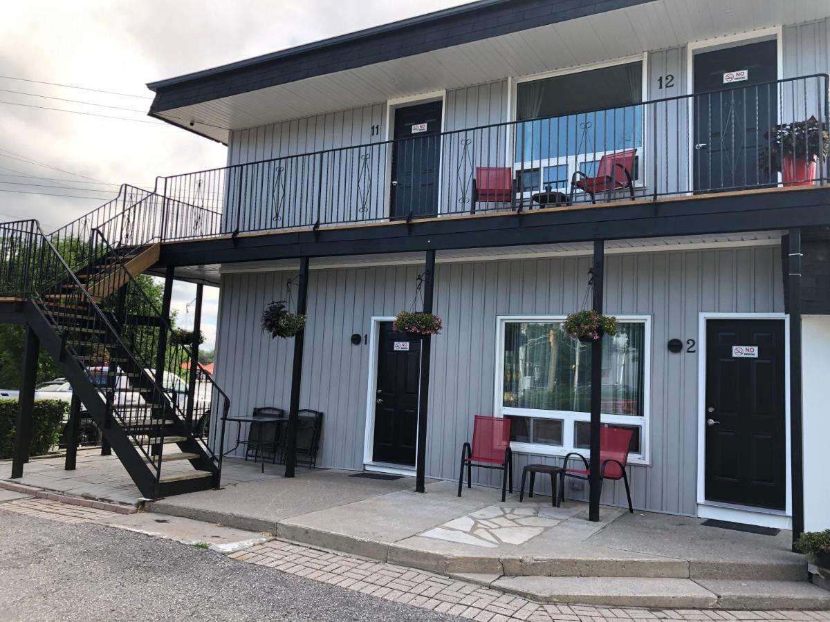 New Rockland Motel Bobcaygeon Экстерьер фото