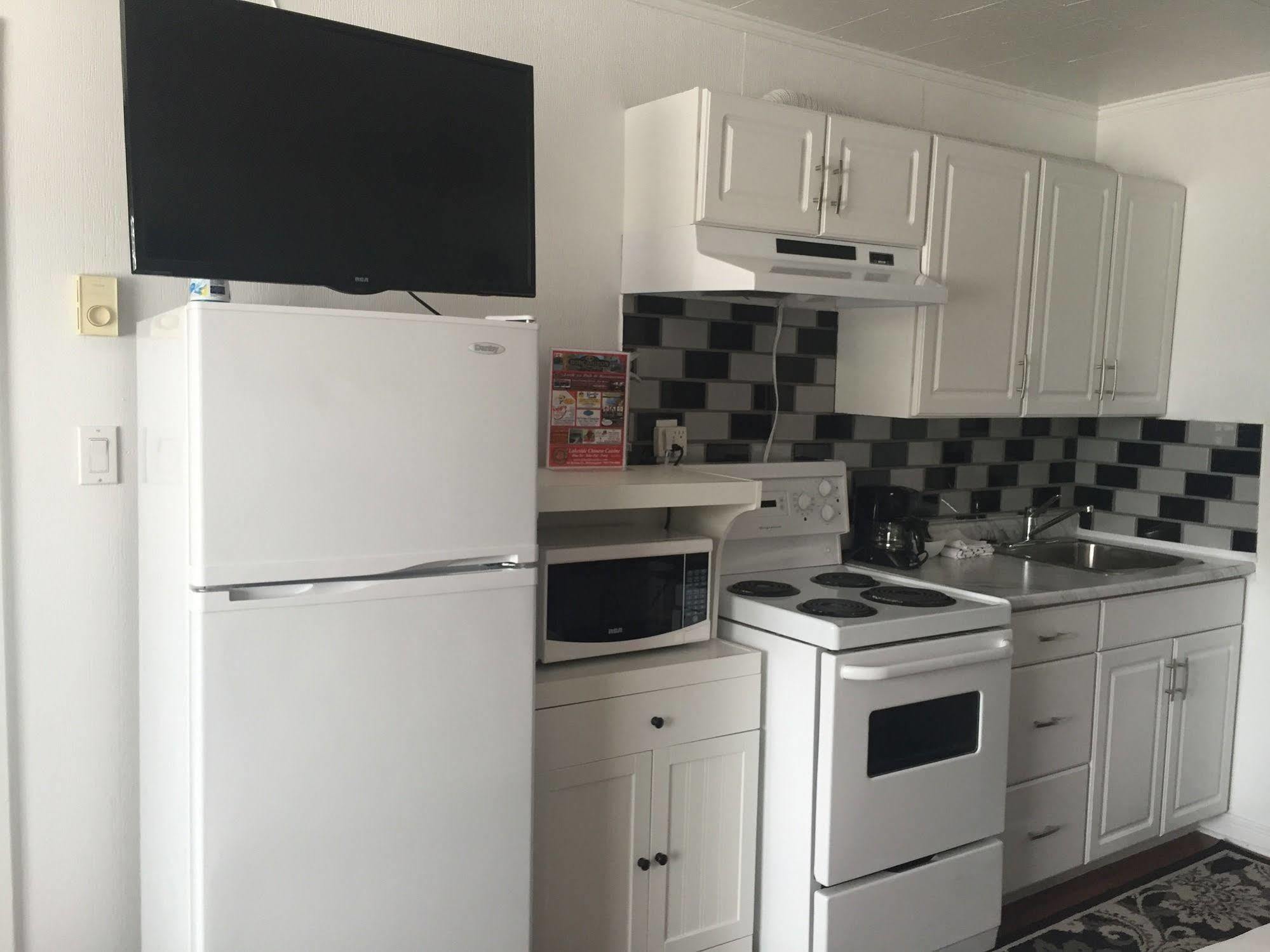 New Rockland Motel Bobcaygeon Экстерьер фото
